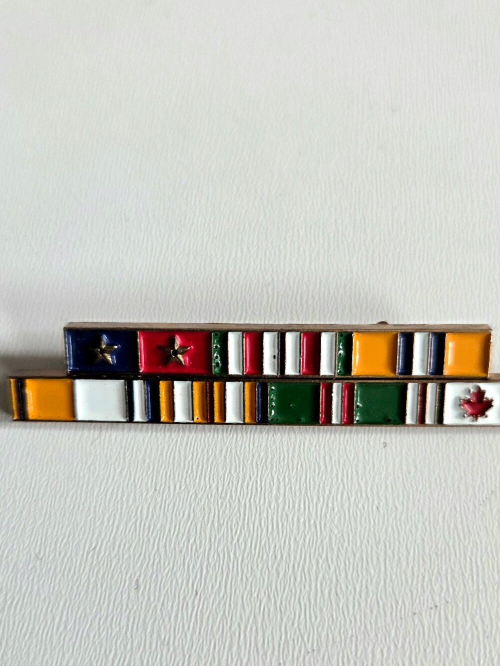Canadian Forces Military Metal Ribbon Bar - Picture 2 of 3